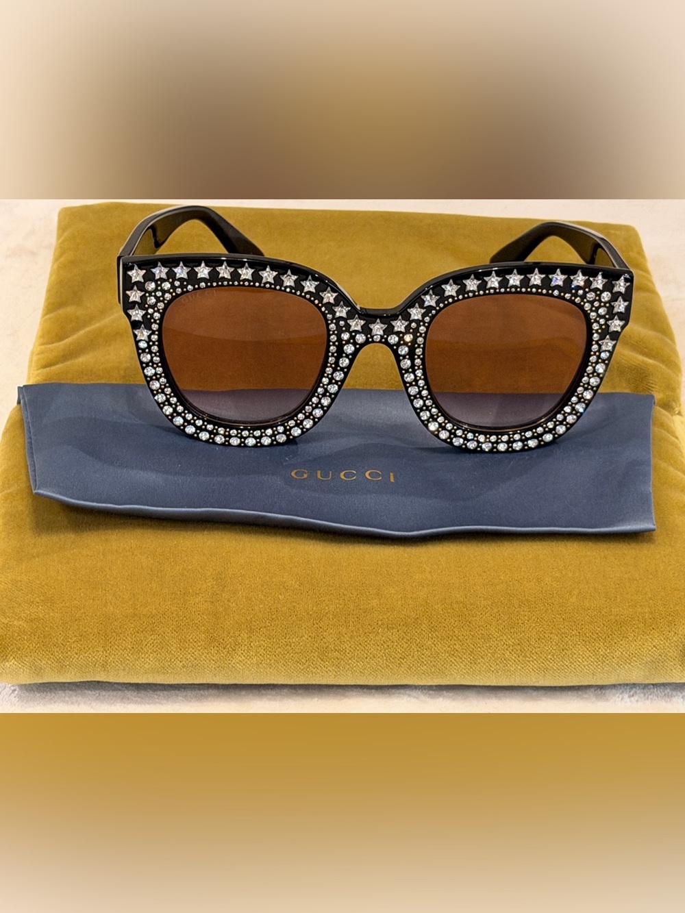 🔥 Gucci GG0116S Crystal Embellished Star Cat Eye Sunglasses Black Brown Gradient